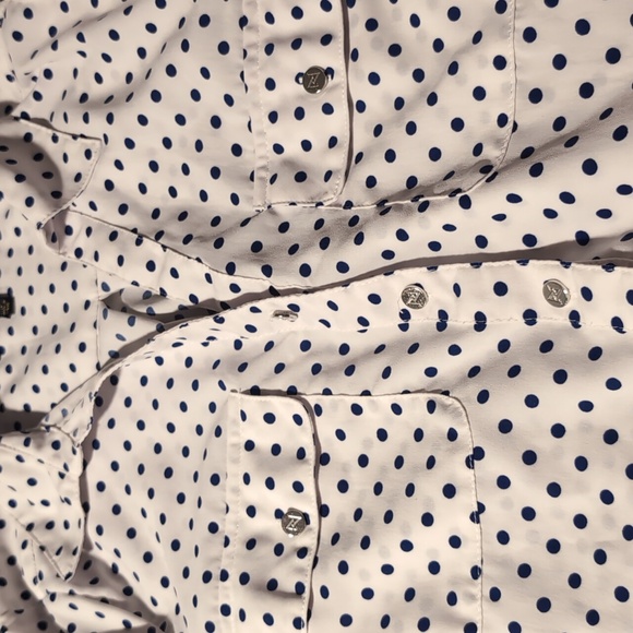 2/$10 Adrienne Vittadini polkadot button down top - Picture 5 of 5